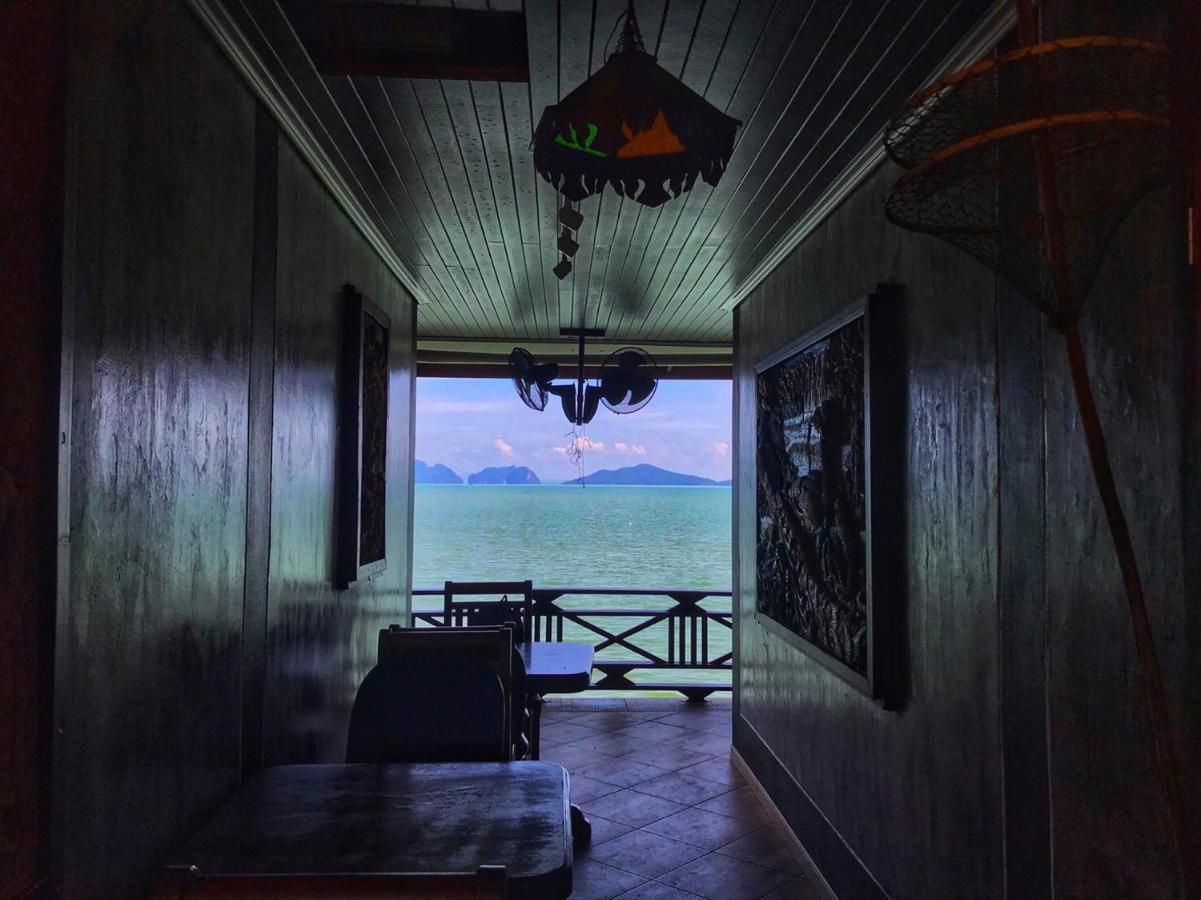 เดอะ แมงโกรฟ โอลด์ทาวน์ Hotel เกาะลันตา ภายนอก รูปภาพ