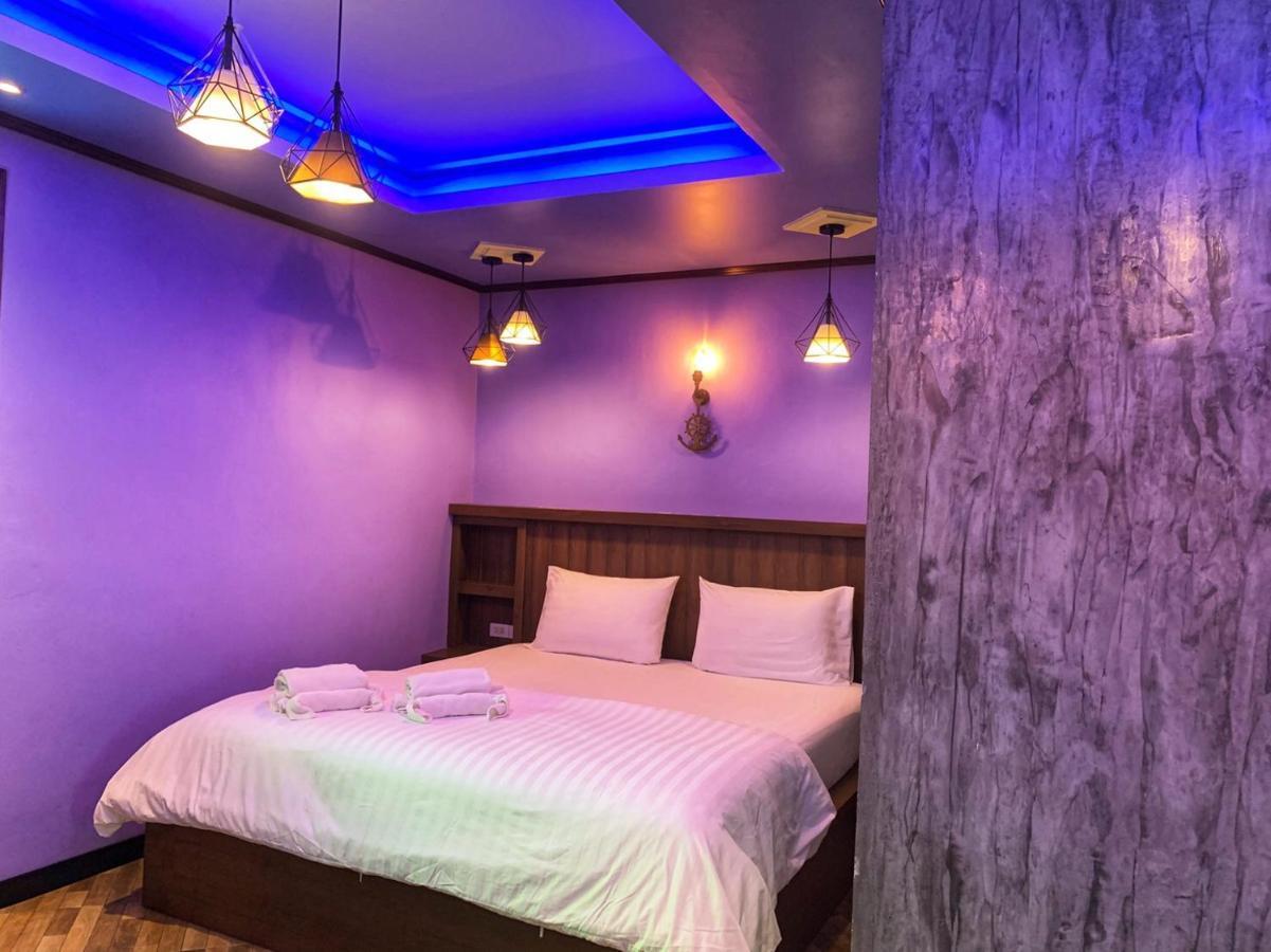 เดอะ แมงโกรฟ โอลด์ทาวน์ Hotel เกาะลันตา ภายนอก รูปภาพ